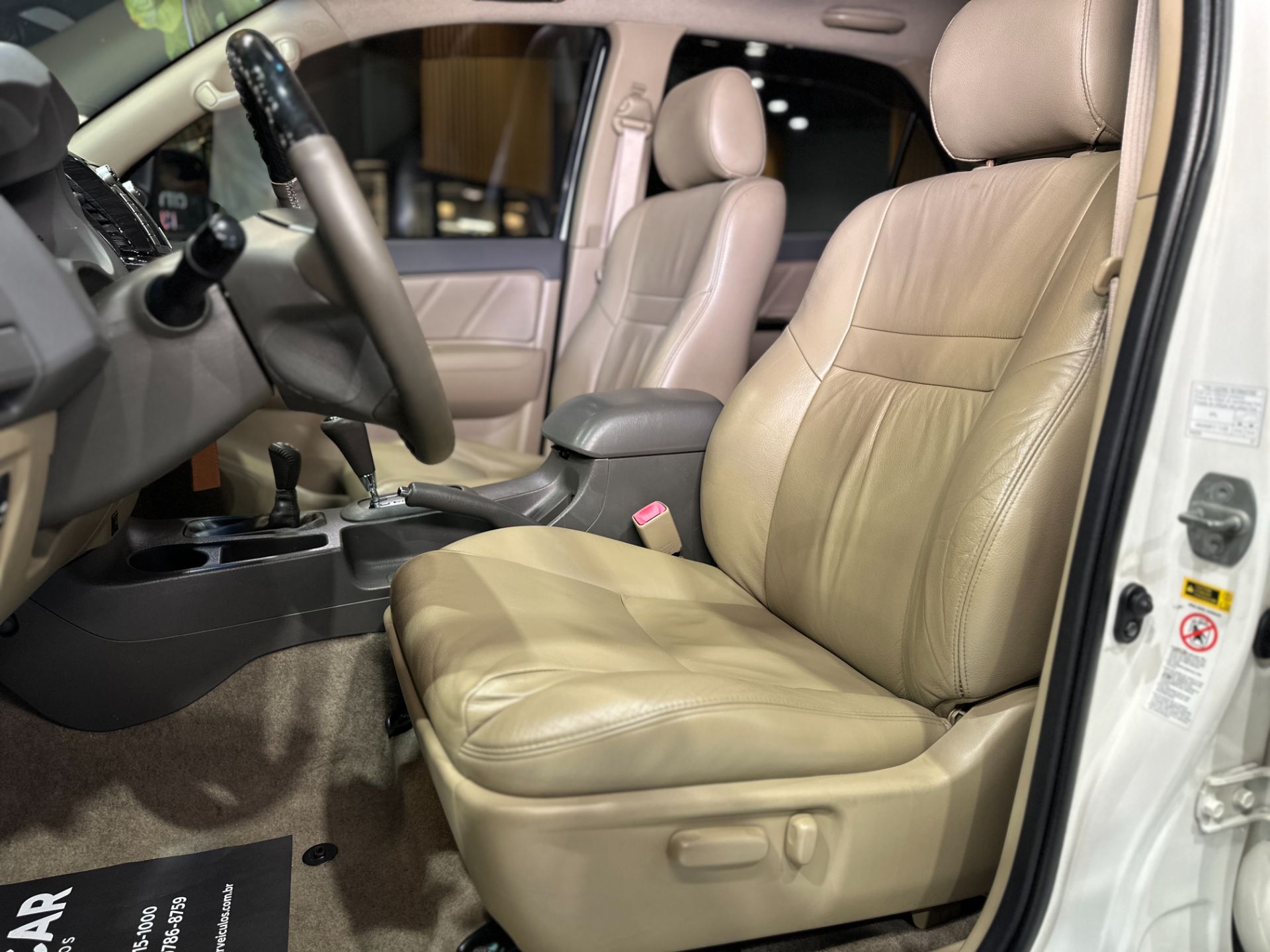 TOYOTA HILUX SW4 SRV 4X4 3.0 DIESEL AUTOMATICA