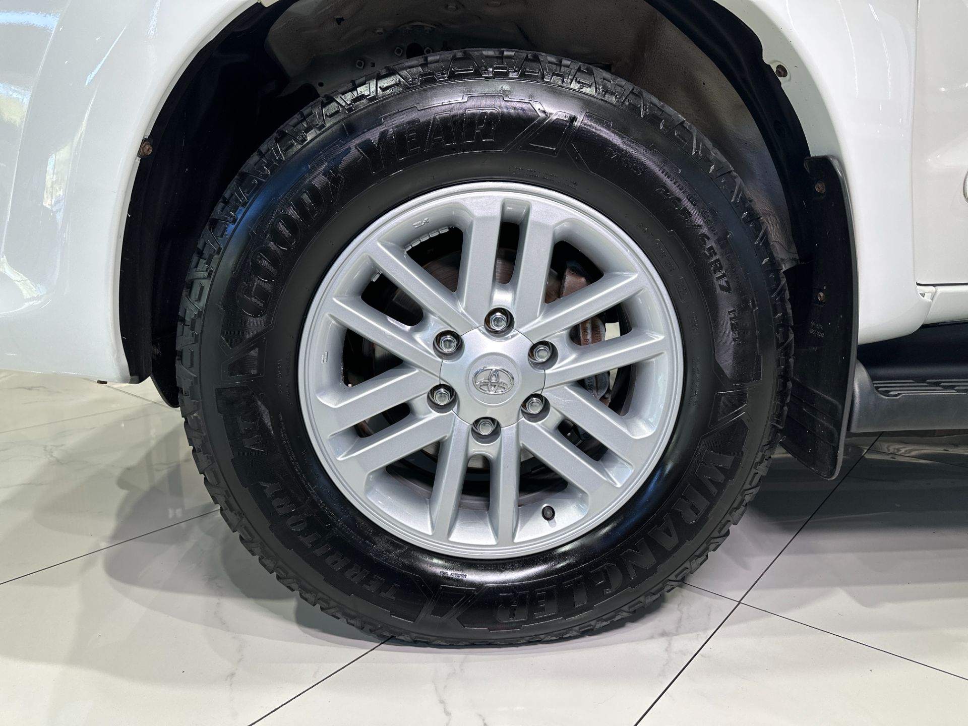 TOYOTA HILUX SW4 SRV 4X4 3.0 DIESEL AUTOMATICA