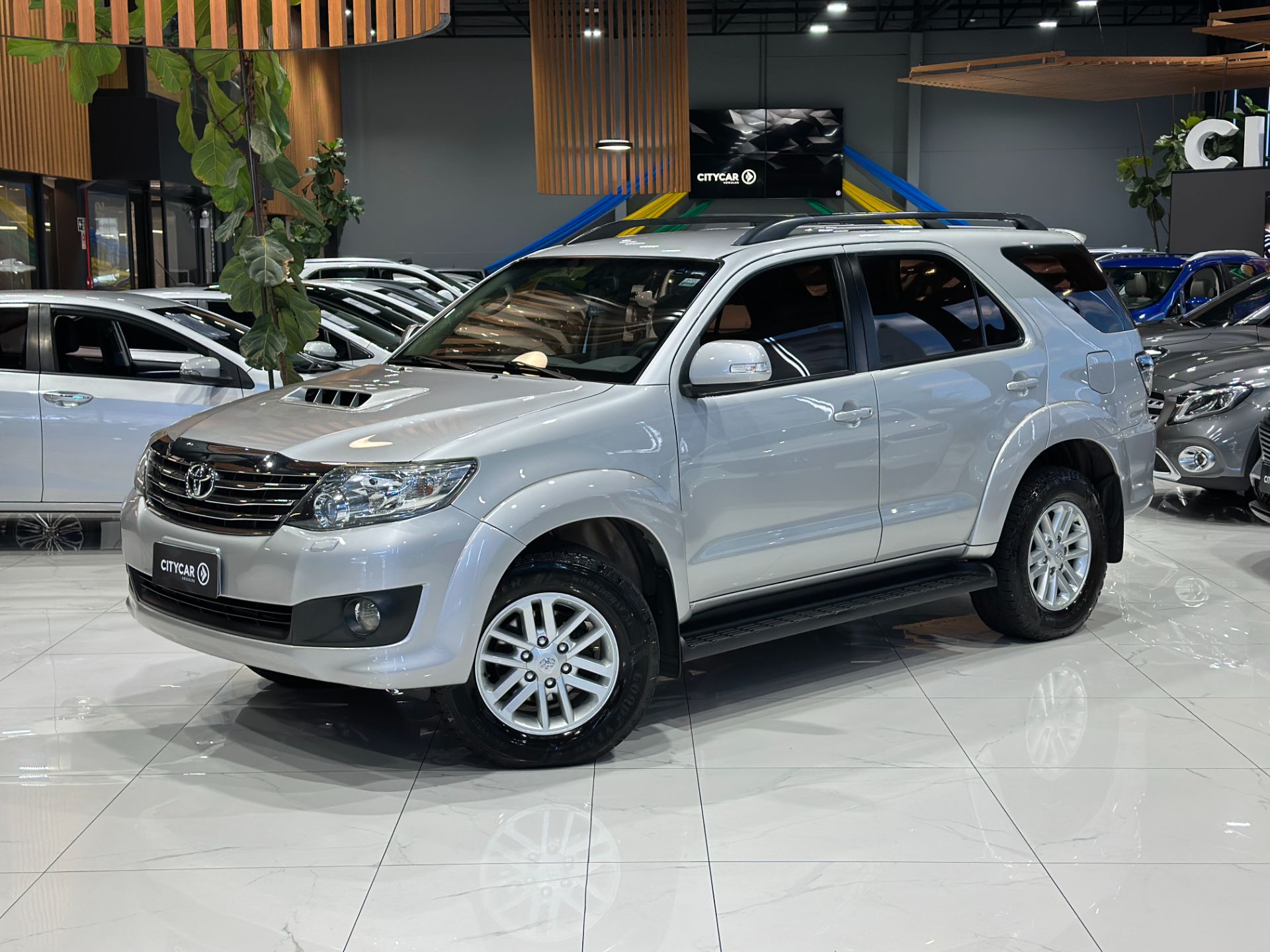 TOYOTA HILUX SW4 SRV 4X4 3.0 DIESEL AUTOMATICA