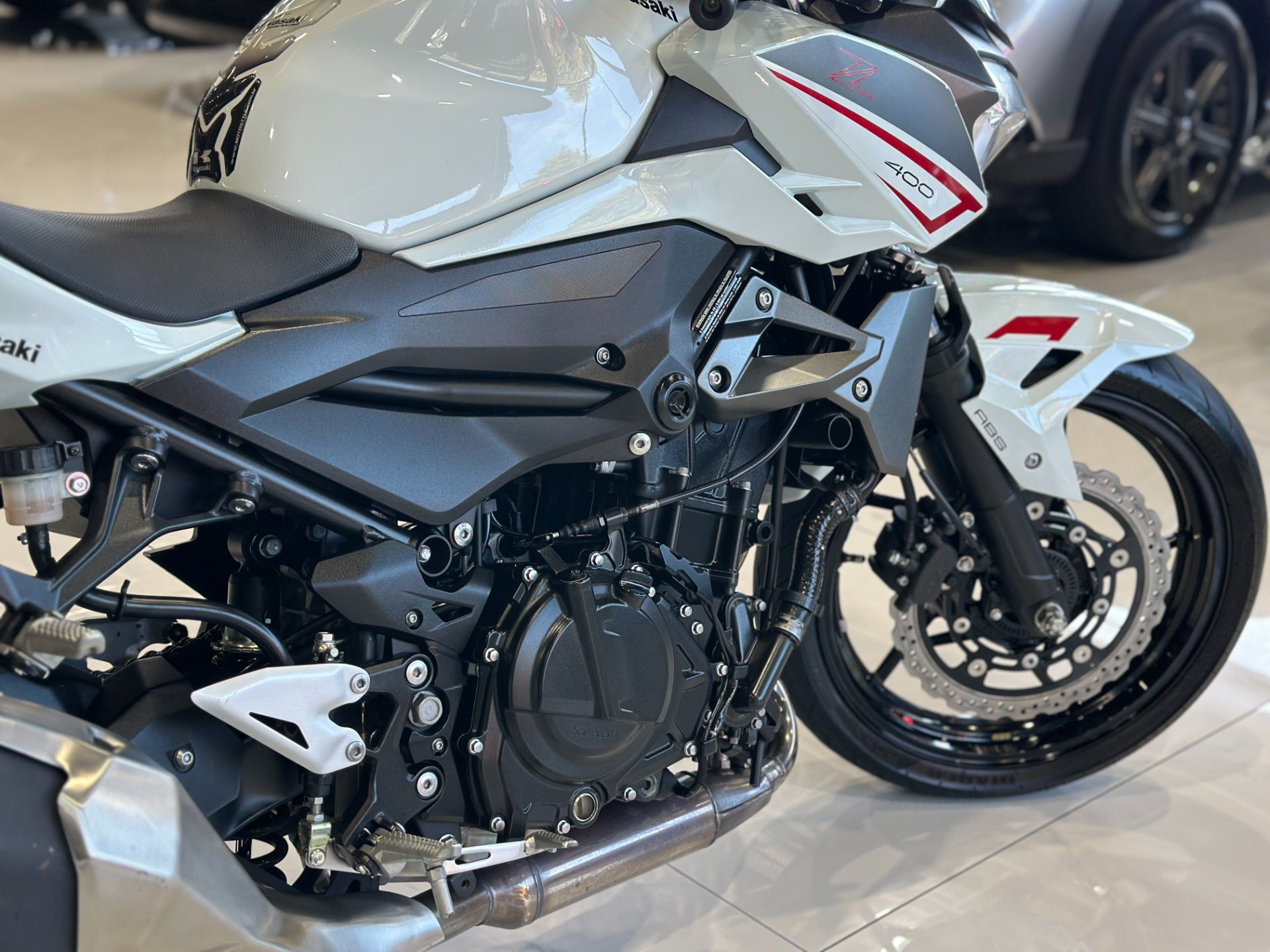 KAWASAKI Z400