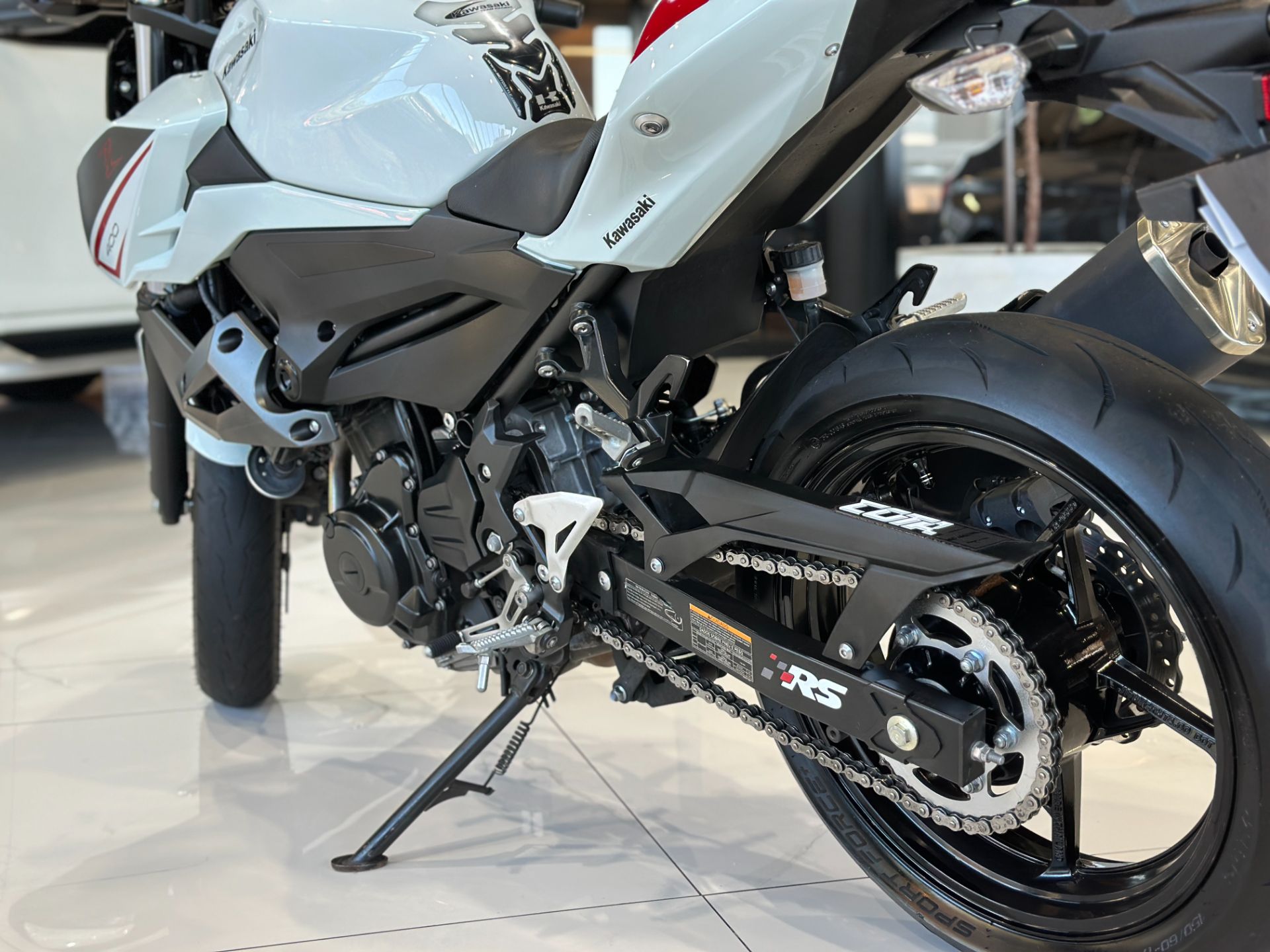 KAWASAKI Z400