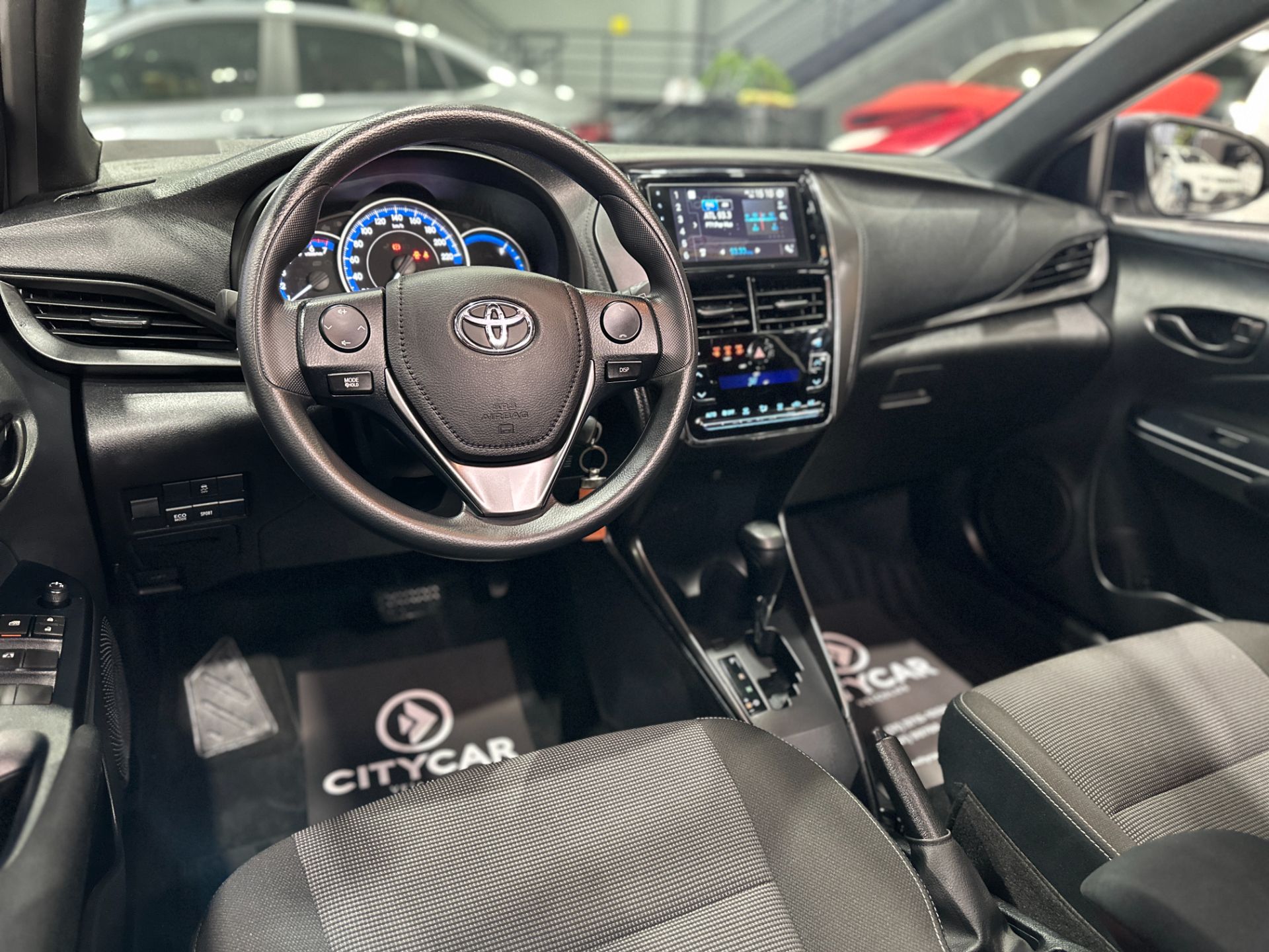 TOYOTA YARIS HATCH XL 1.5 AUTOMATICO