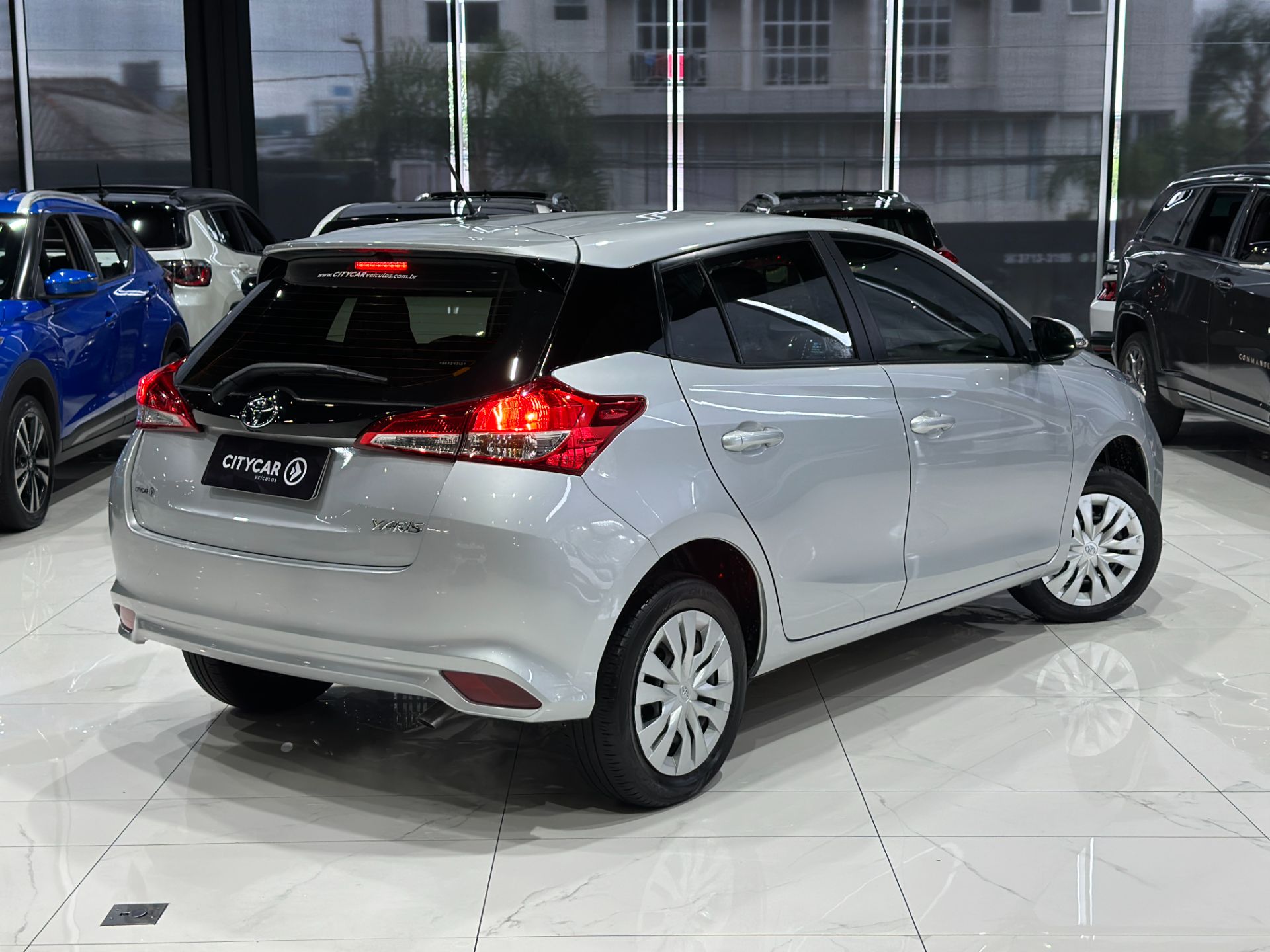 TOYOTA YARIS HATCH XL 1.5 AUTOMATICO