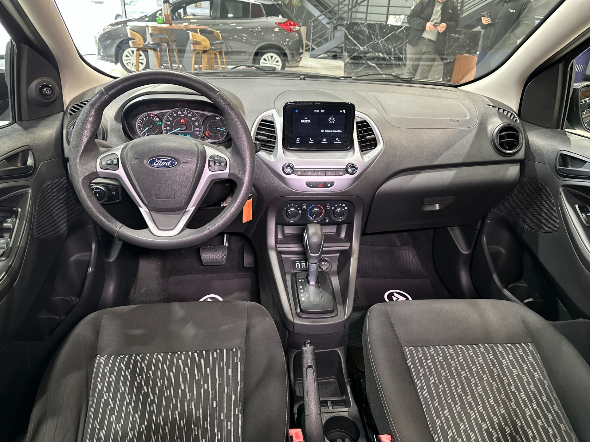 FORD KA 1.5 SE AUTOMATICO SEDAN