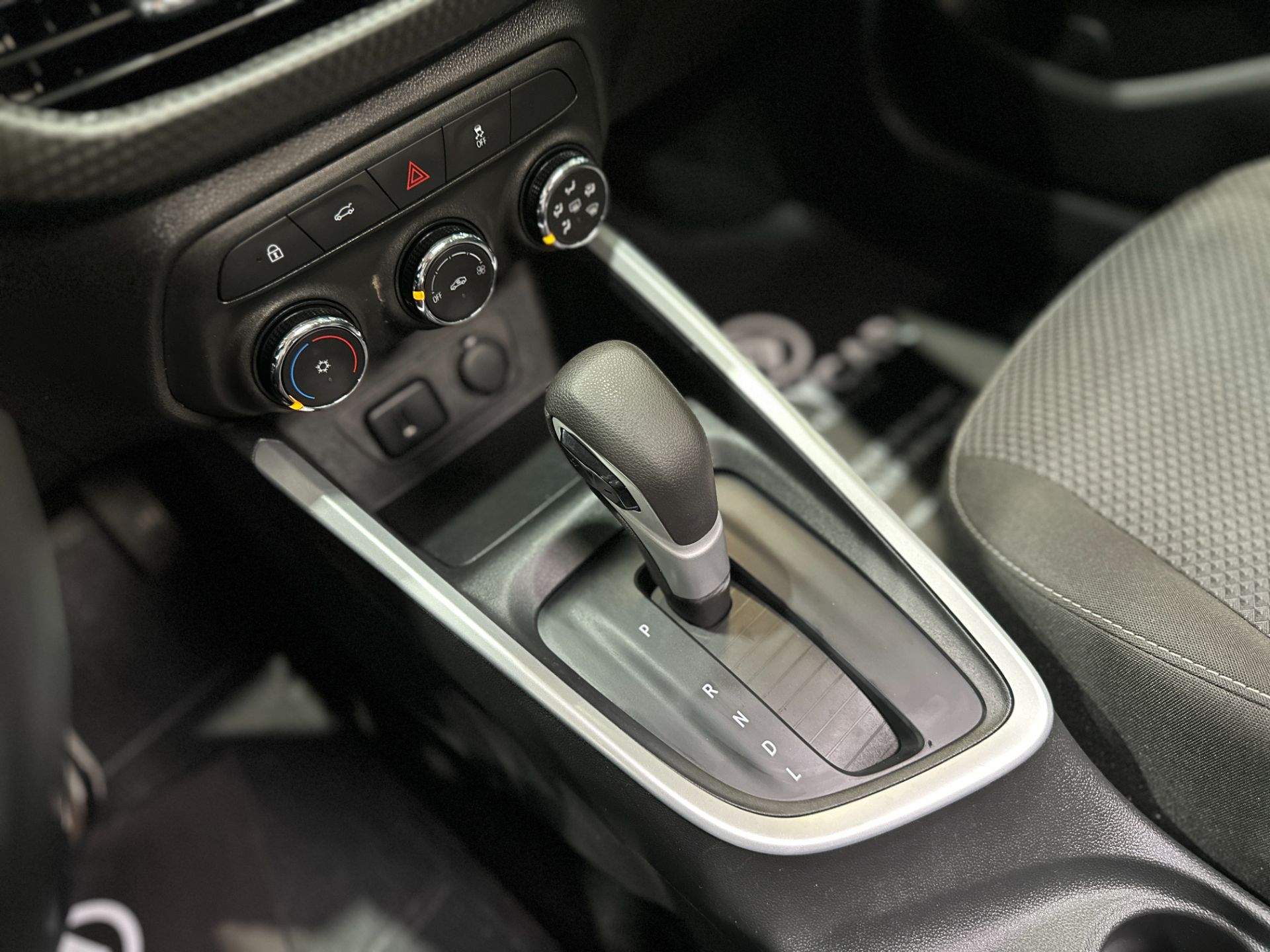 ONIX LT 1.0 TURBO AUTOMATICO