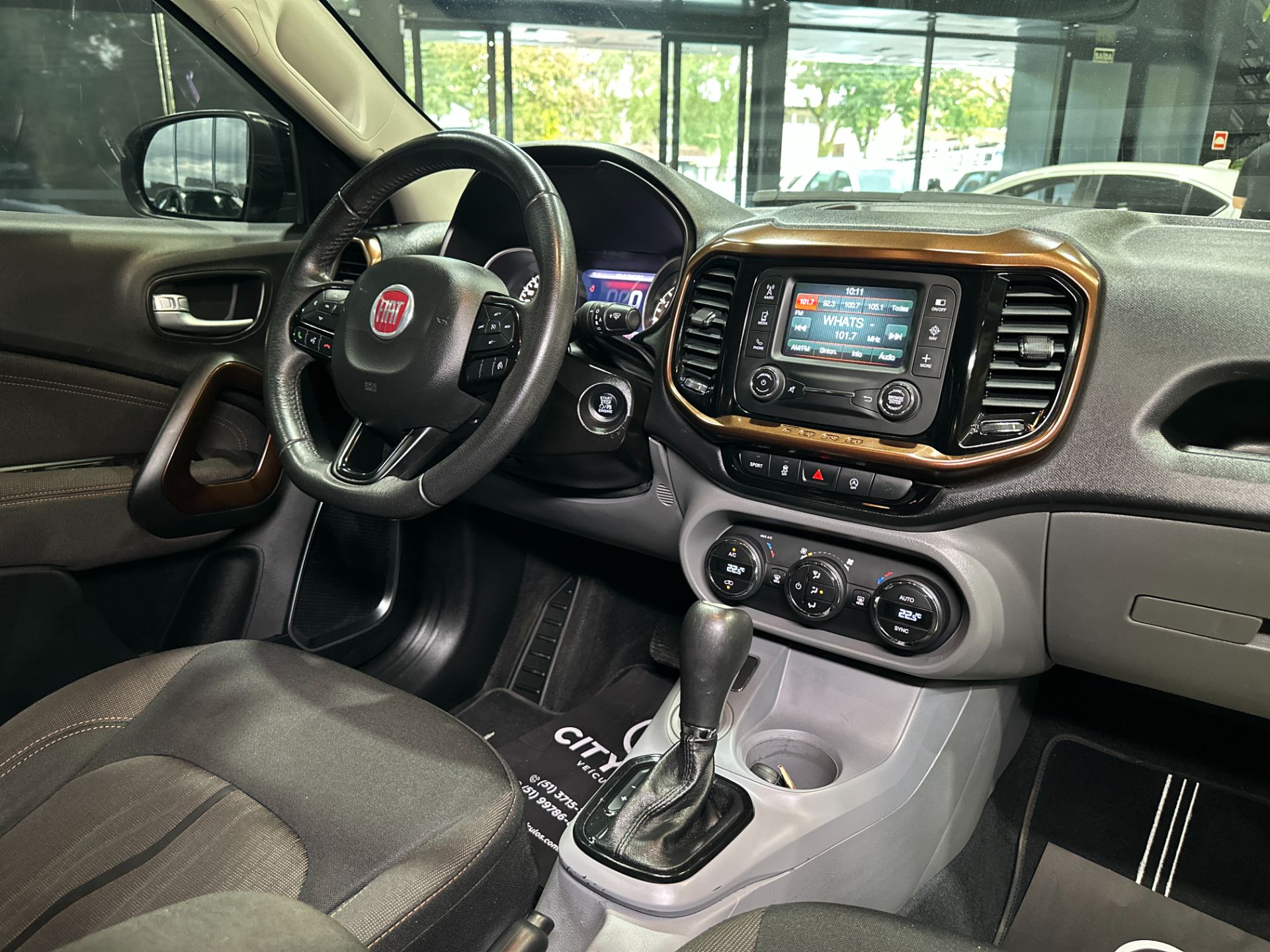 FIAT TORO VOLCANO 2.4 4X2 FLEX AUTOMATICA
