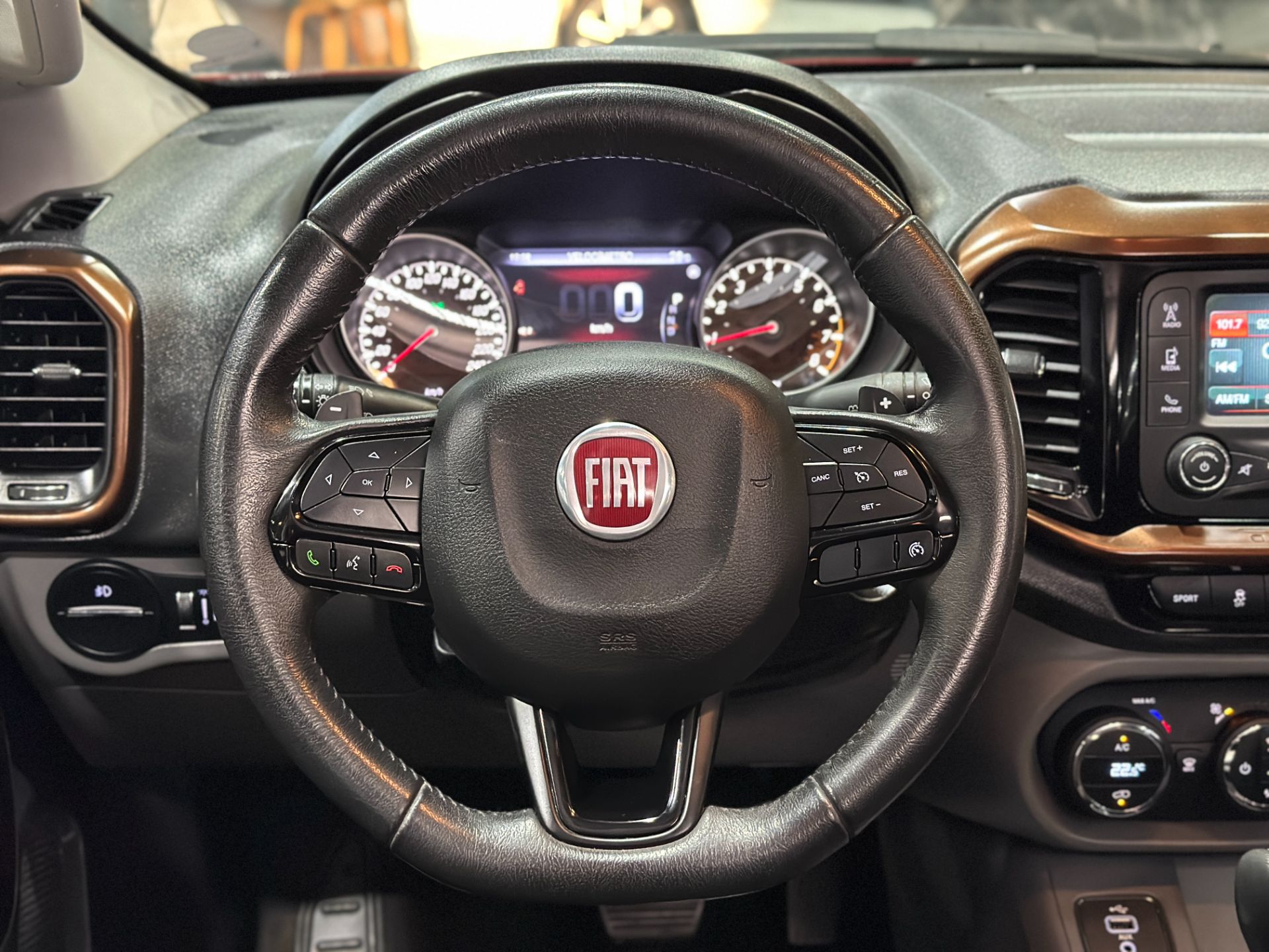 FIAT TORO VOLCANO 2.4 4X2 FLEX AUTOMATICA