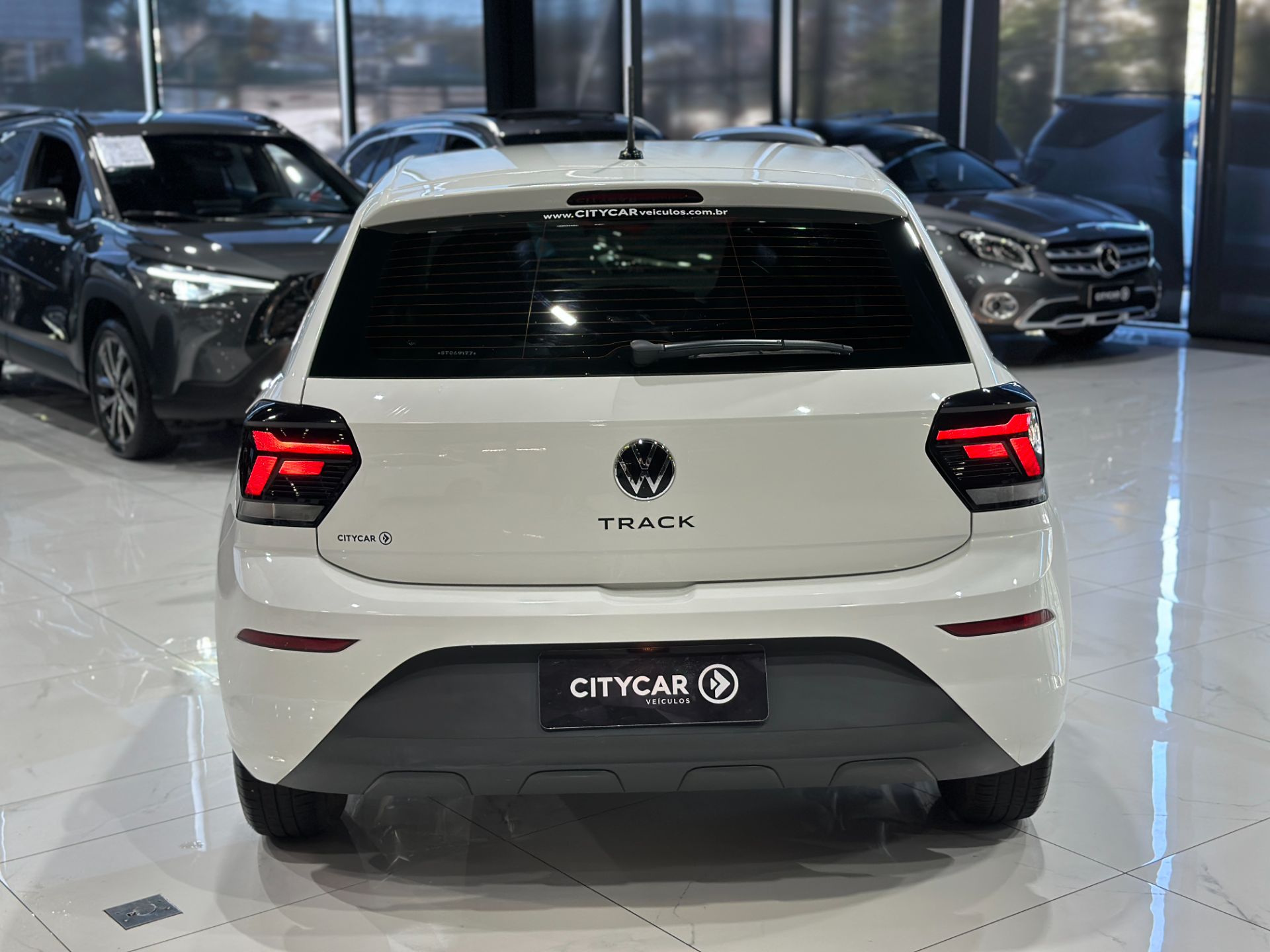 VOLKSWAGEN POLO 1.0 TRACK MANUAL