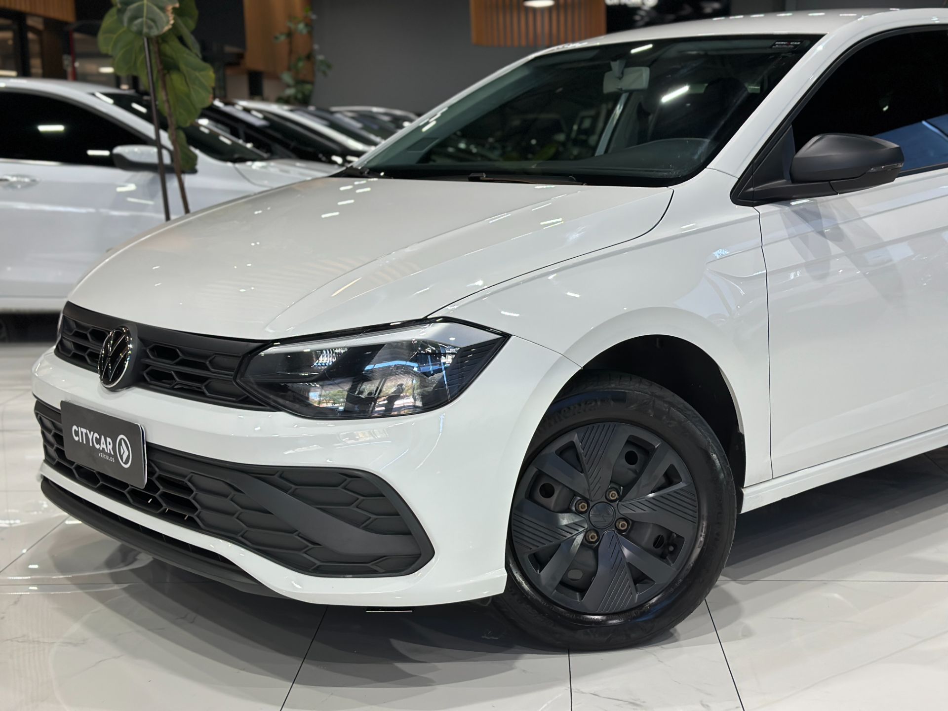 VOLKSWAGEN POLO 1.0 TRACK MANUAL