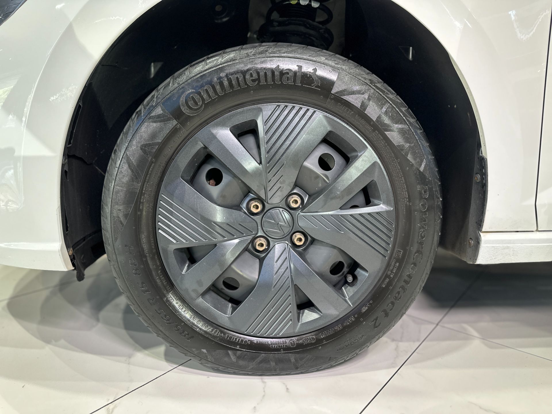 VOLKSWAGEN POLO 1.0 TRACK MANUAL