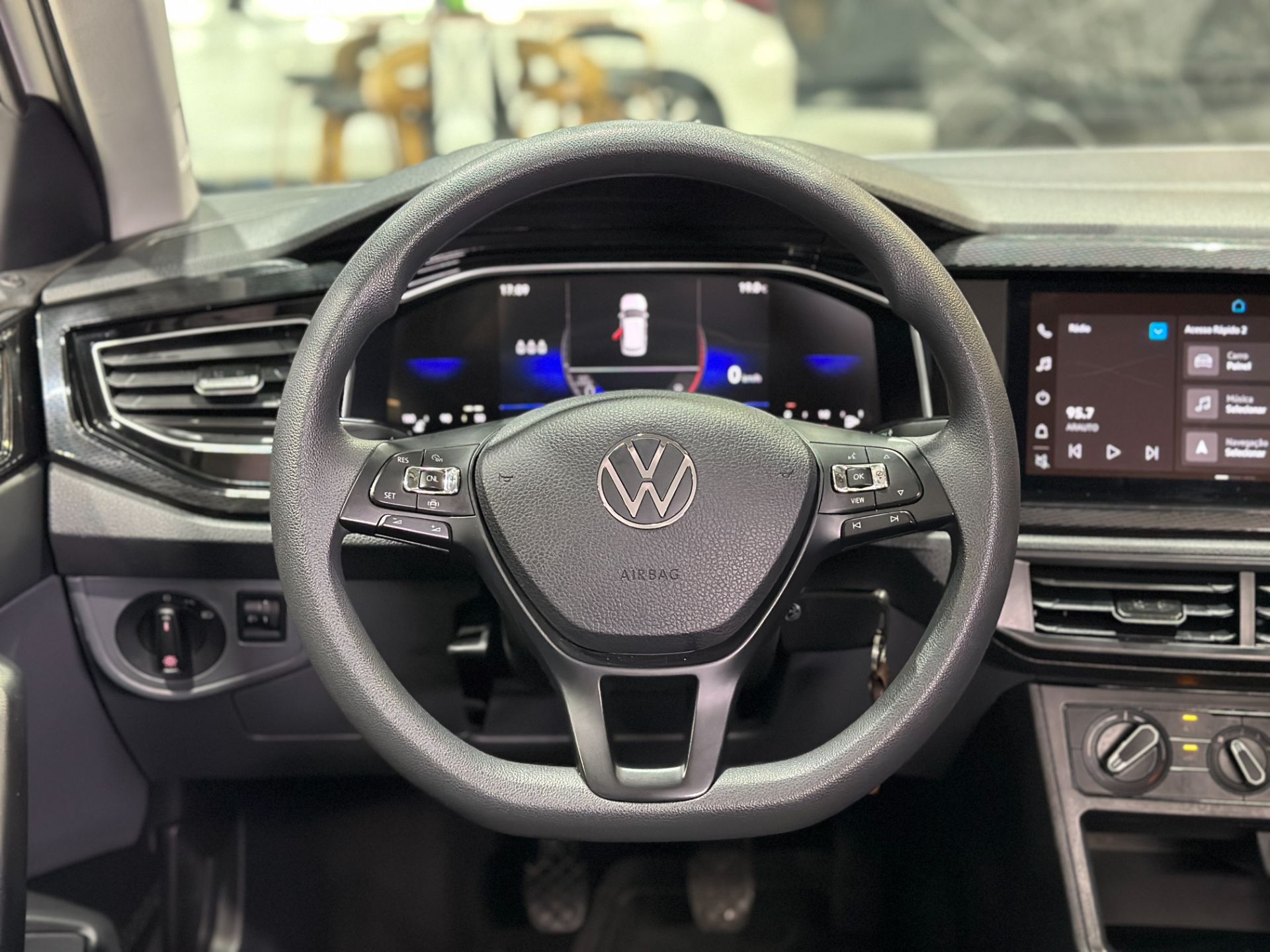 VOLKSWAGEN POLO 1.0 TSI MANUAL