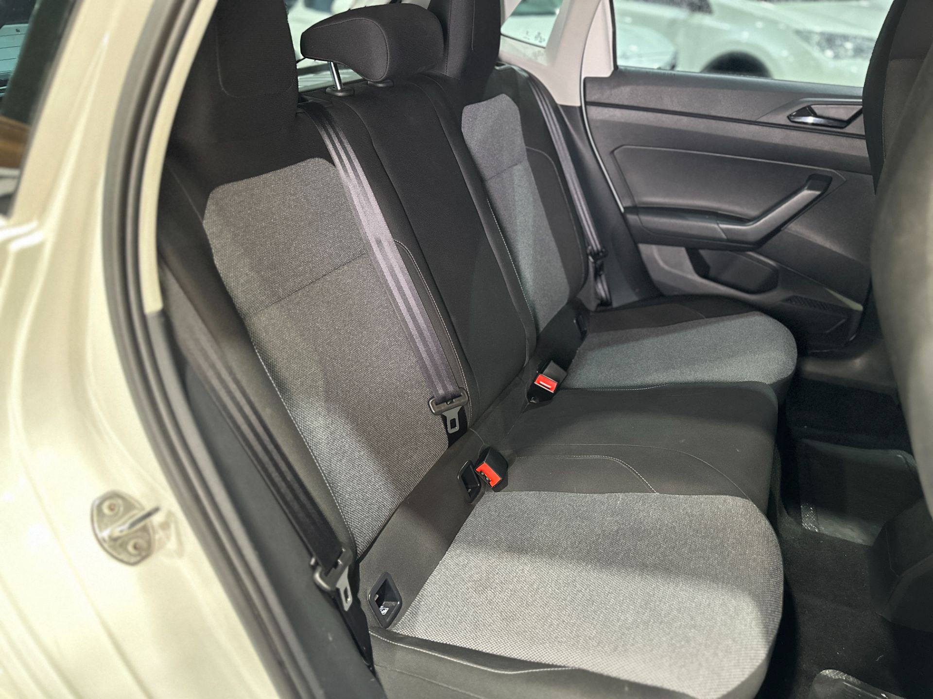 VOLKSWAGEN POLO 1.0 TSI MANUAL