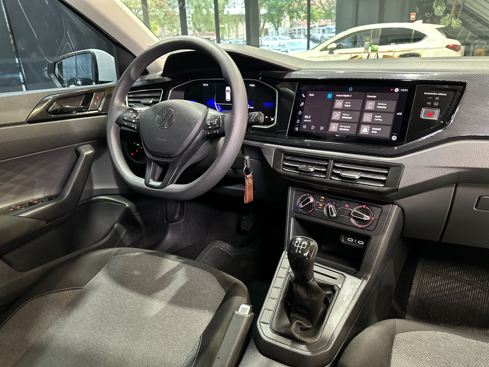 VOLKSWAGEN POLO 1.0 TSI MANUAL