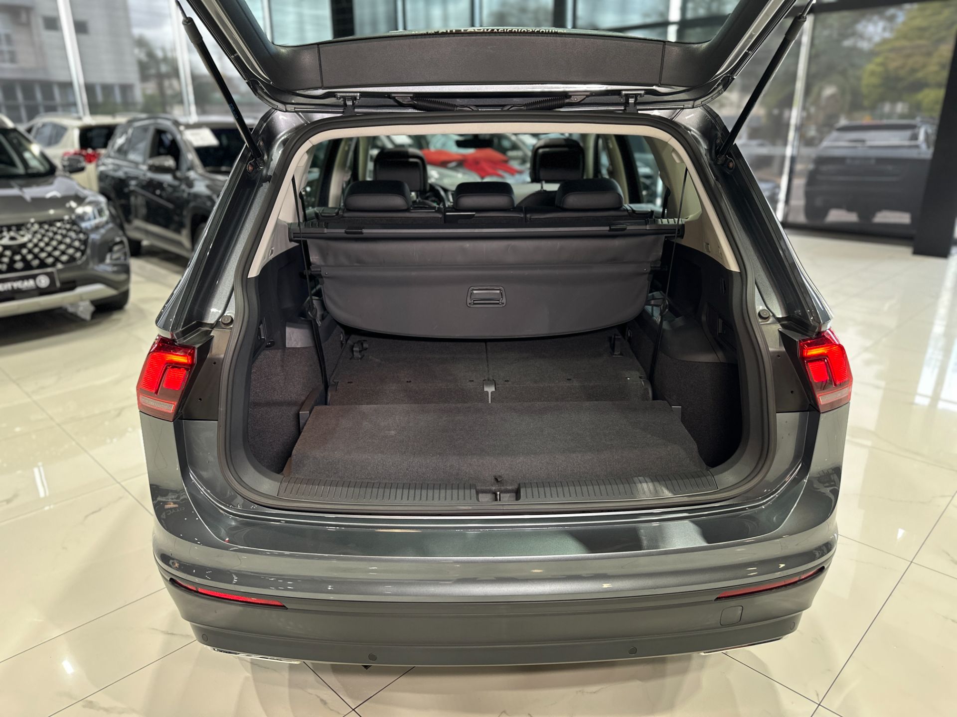 VOLKSWAGEN TIGUAN COMFORTLINE ALLSPACE 250 TSI