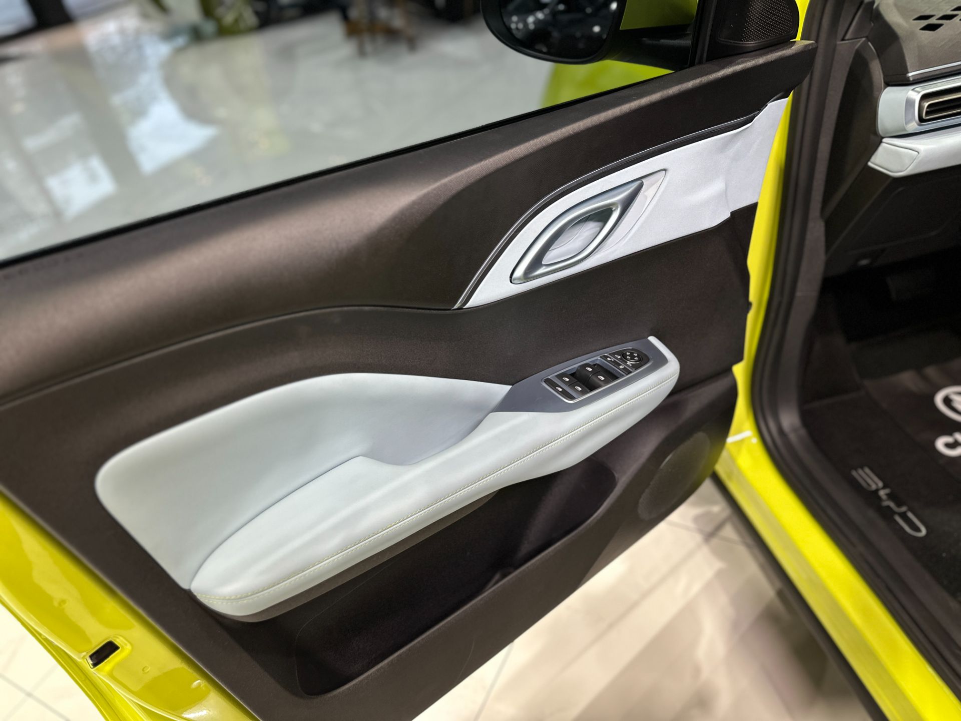 BYD DOLPHIN MINI GS 5 EV