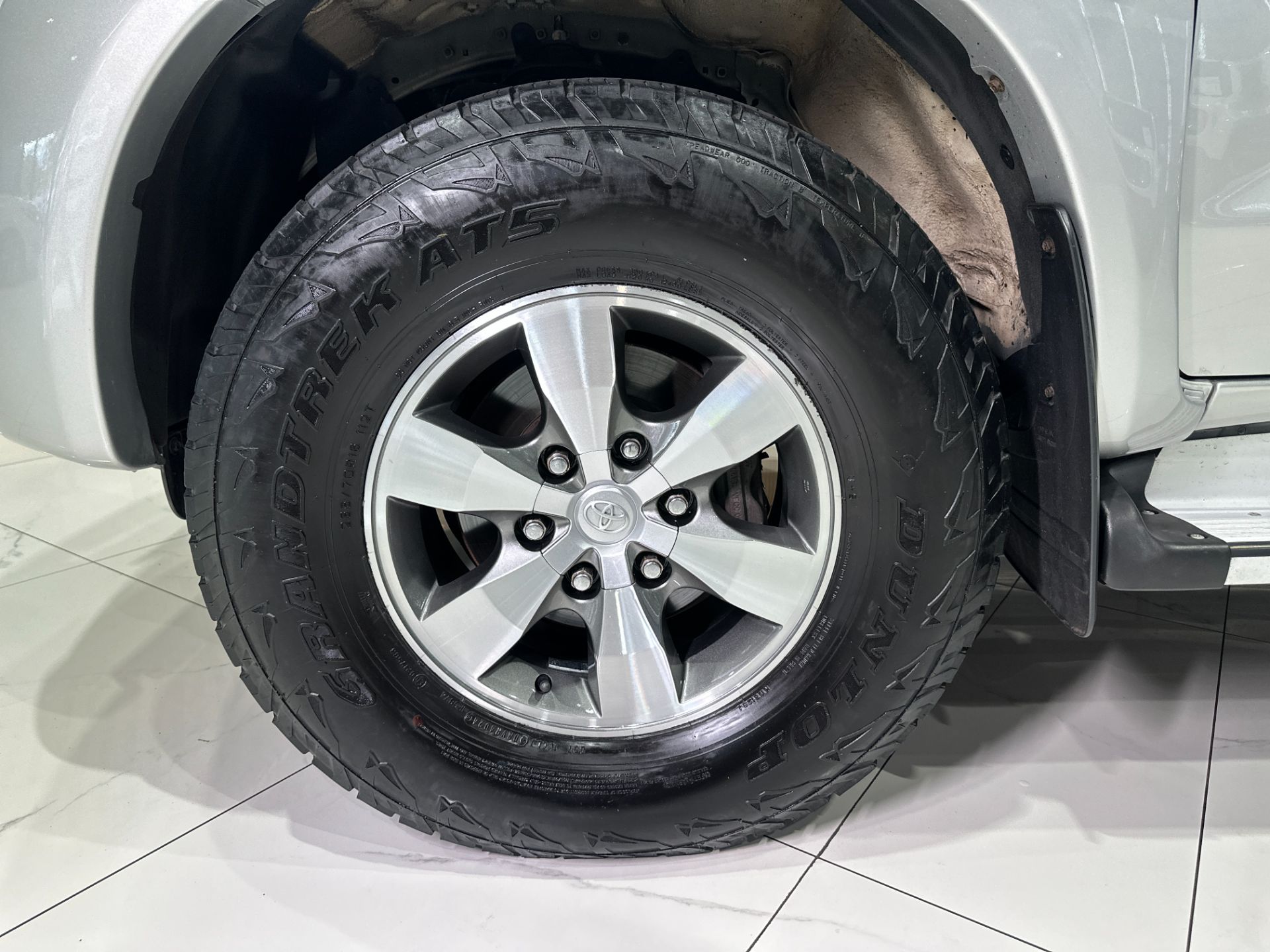 TOYOTA HILUX SRV 3.0 TURBO DIESEL 4X4 AUTOMATICA