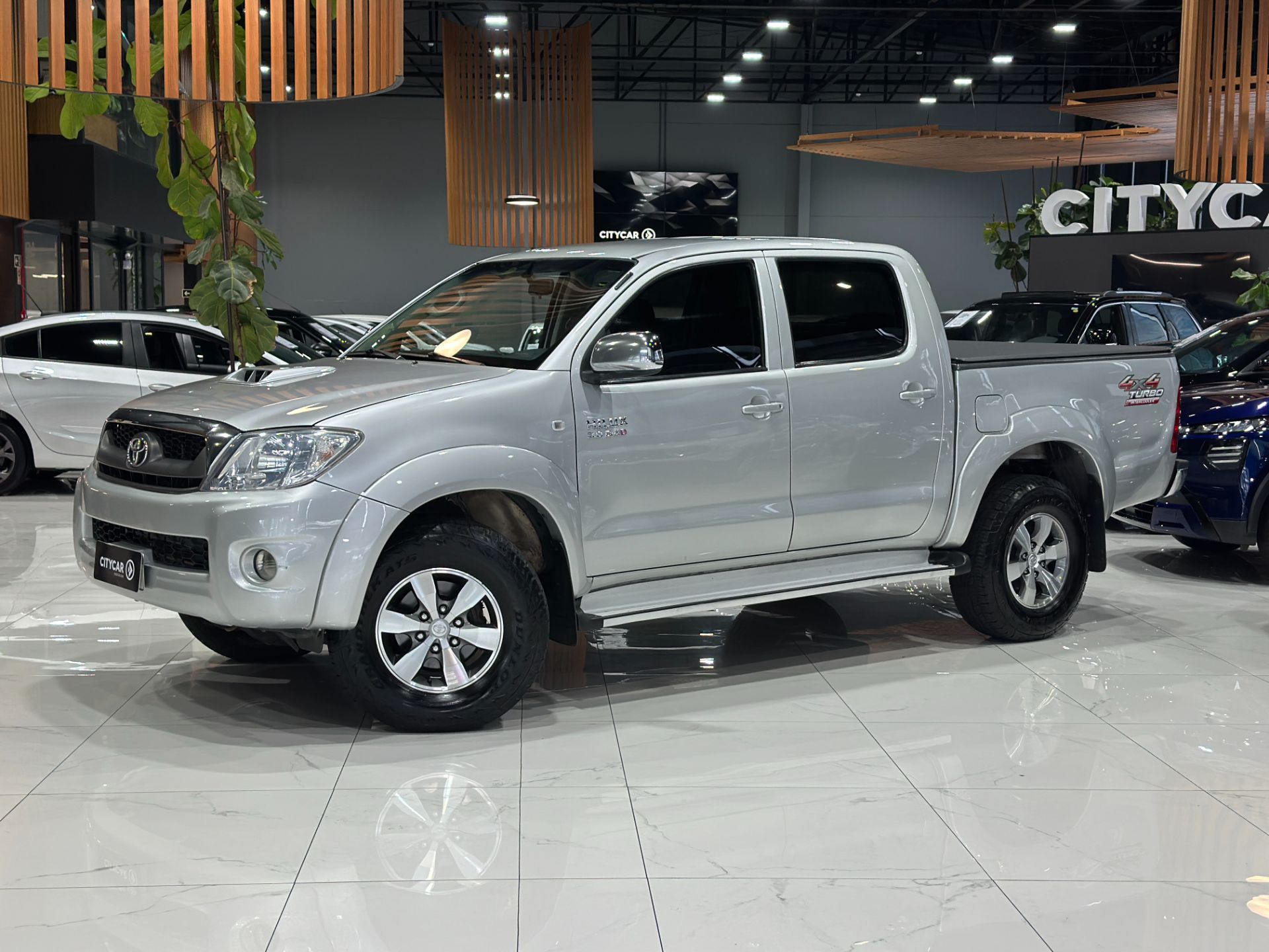 TOYOTA HILUX SRV 3.0 TURBO DIESEL 4X4 AUTOMATICA