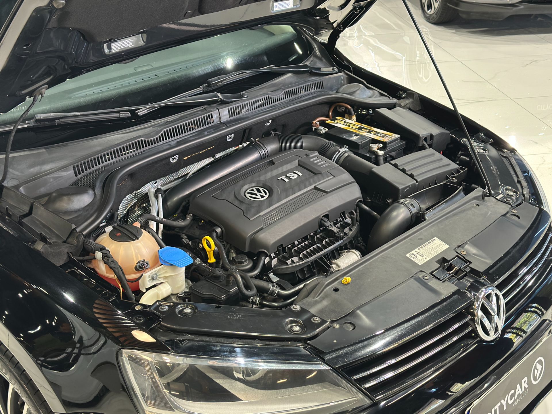 VOLKSWAGEN JETTA HIGHLINE 2.0 TSI
