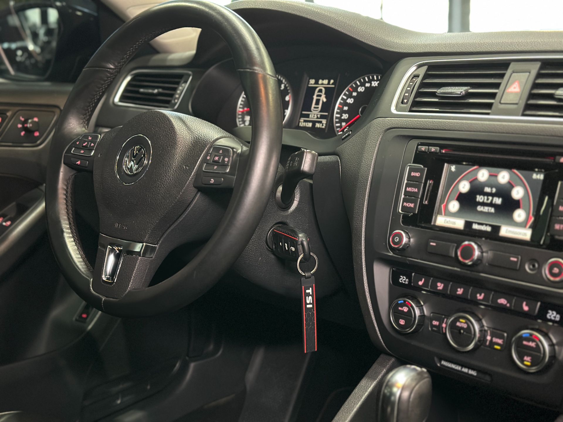 VOLKSWAGEN JETTA HIGHLINE 2.0 TSI