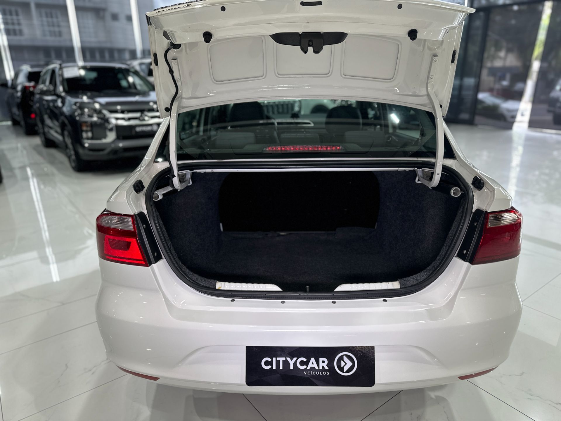 VOLKSWAGEN VOYAGE 1.6 MSI MANUAL