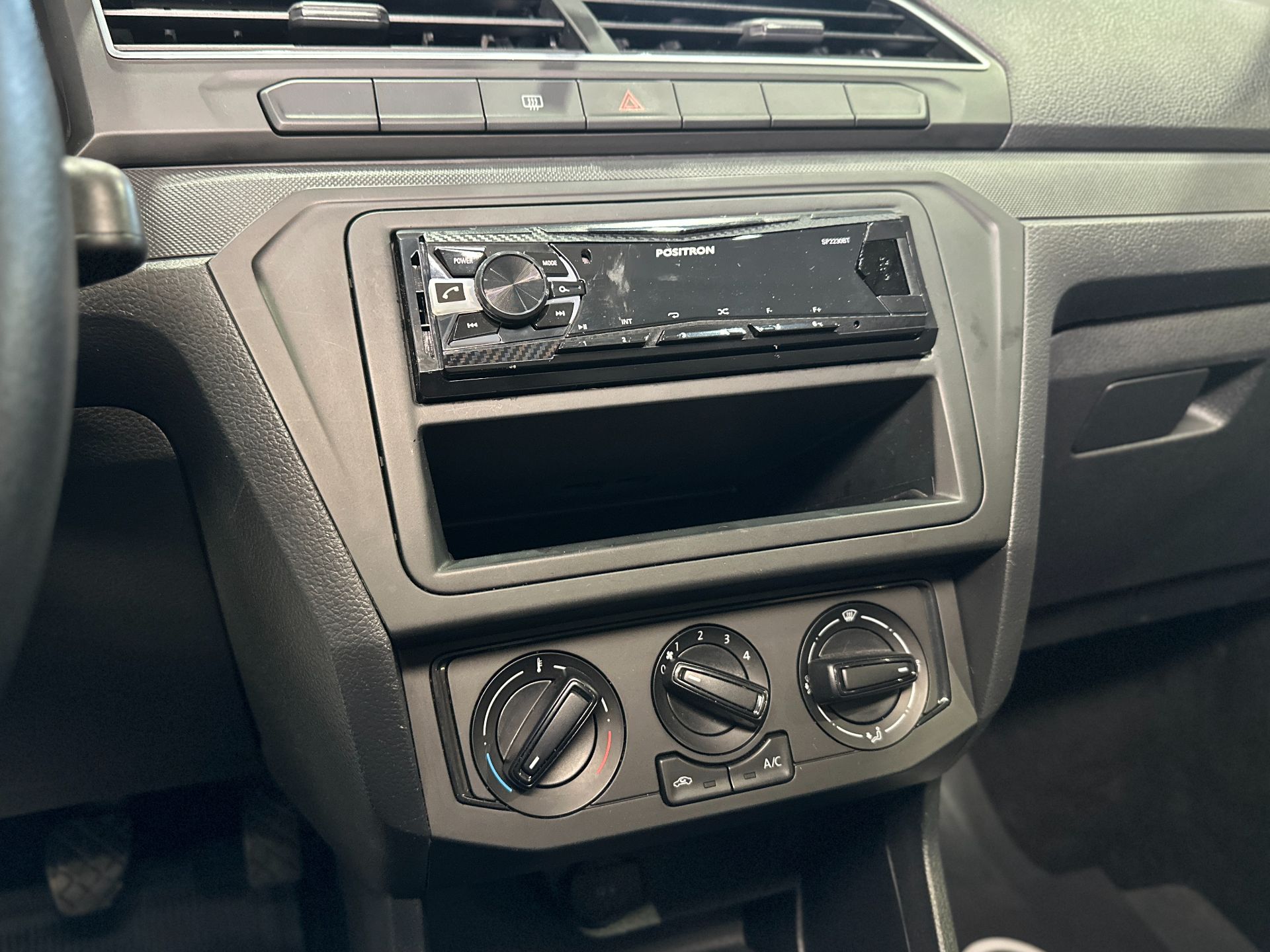 VOLKSWAGEN VOYAGE 1.6 MSI MANUAL