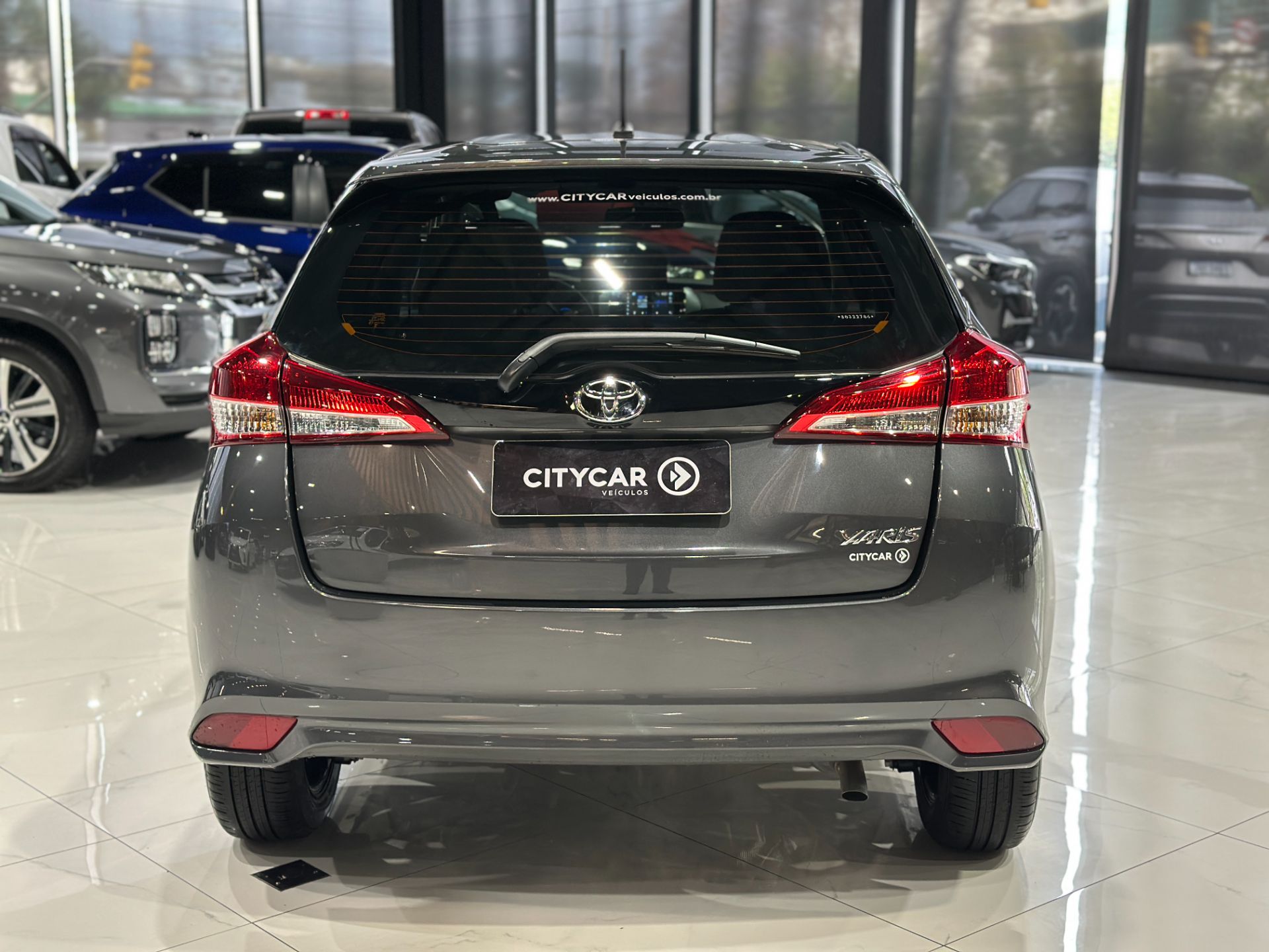 TOYOTA YARIS HATCH 1.5 FLEX