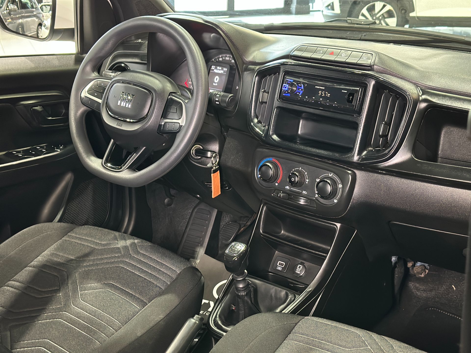 FIAT STRADA FREEDOM 1.3 FLEX CABINE DUPLA