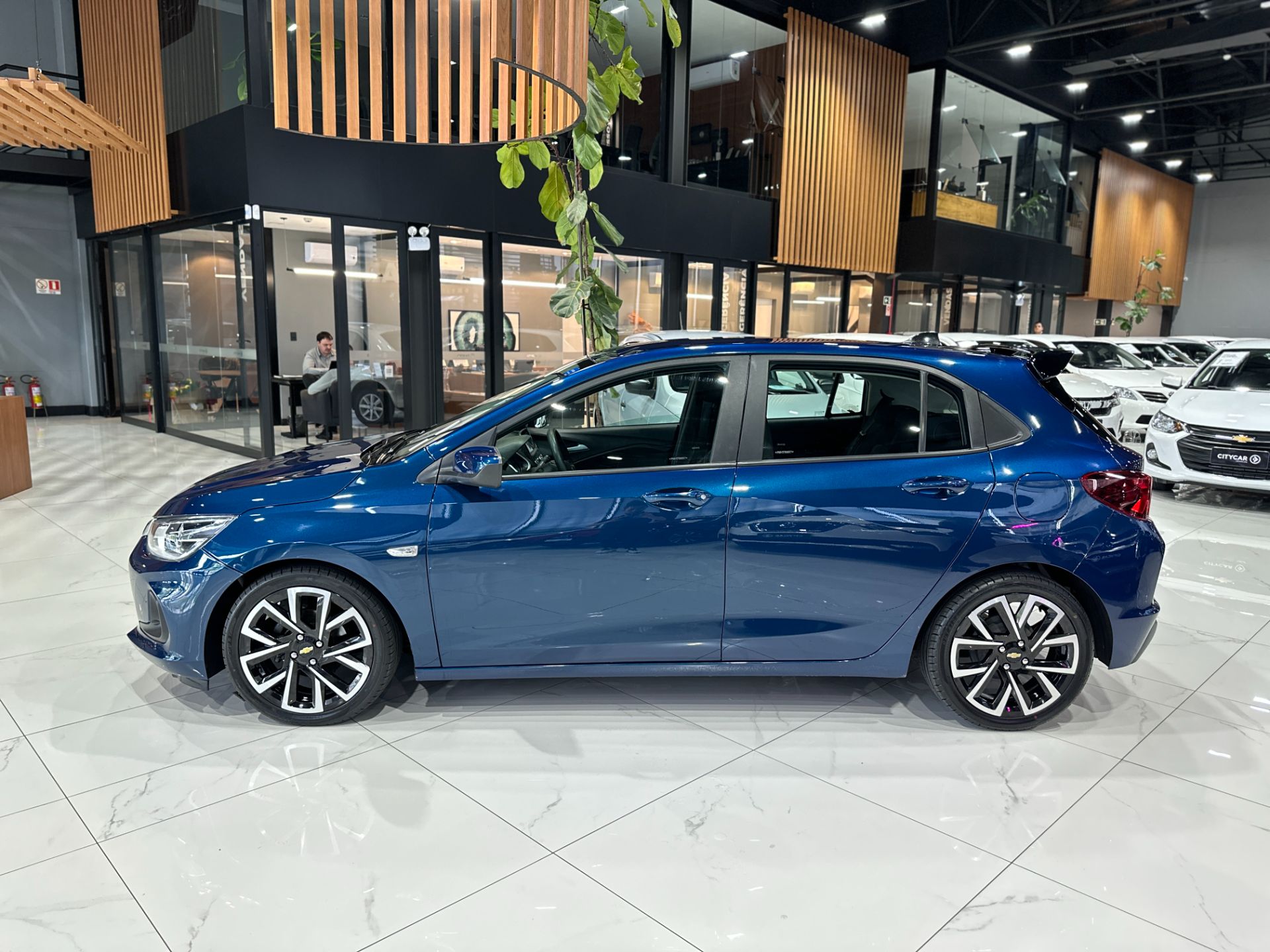 CHEVROLET ONIX HATCH LT 1.0 TURBO