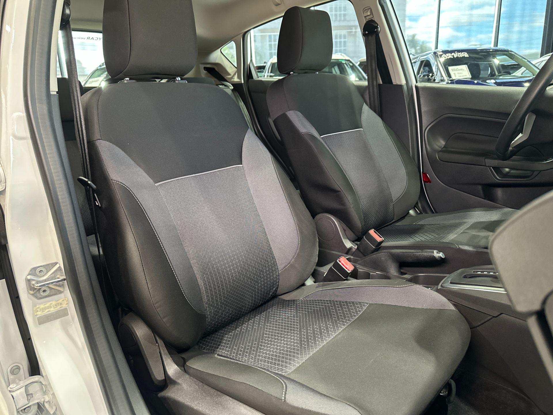 FORD FIESTA 1.6 SE PLUS