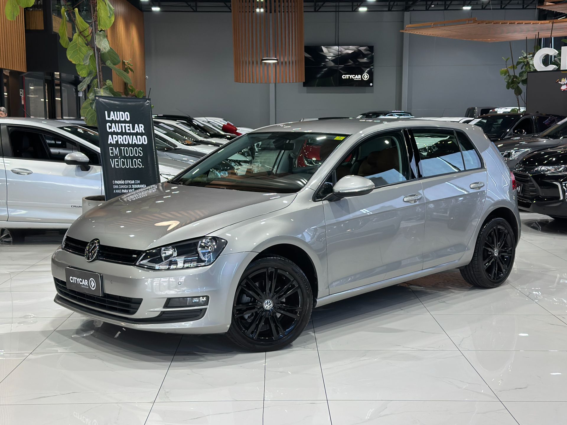 VOLKSWAGEN GOLF COMFORTLINE 1.0 TSI MANUAL