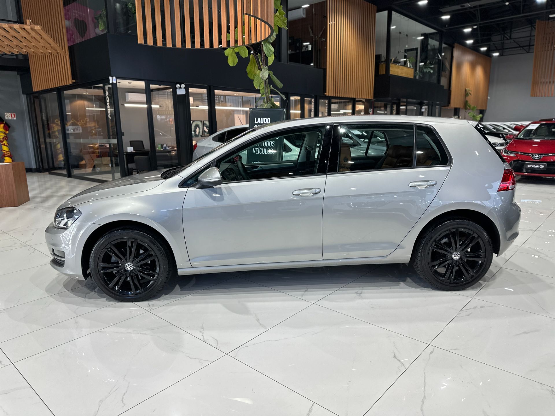 VOLKSWAGEN GOLF COMFORTLINE 1.0 TSI MANUAL