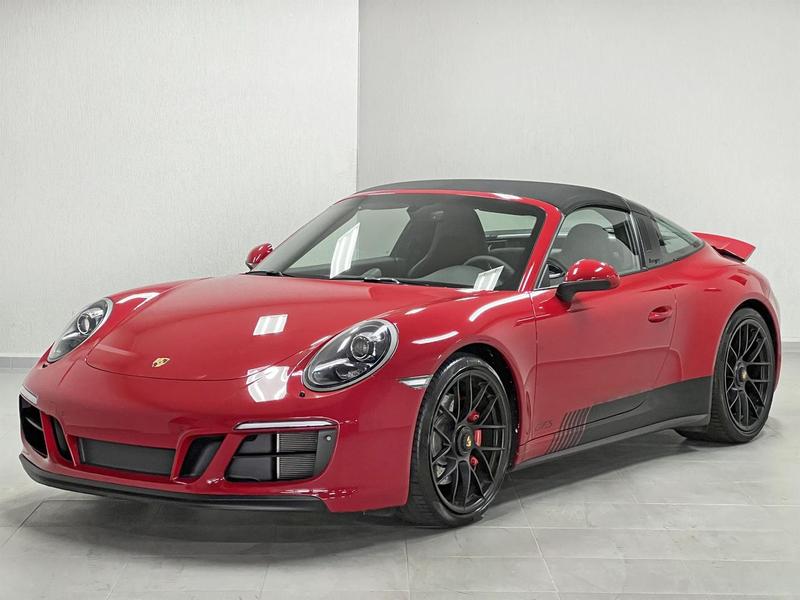 PORSCHE 911 TARGA 4GTS
