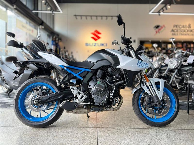 SUZUKI GSX-8S