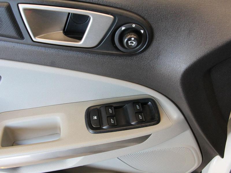 Ford EcoSport Tit At 2.0b - foto 11