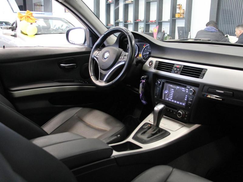 BMW 320i Pg 51 - foto 9