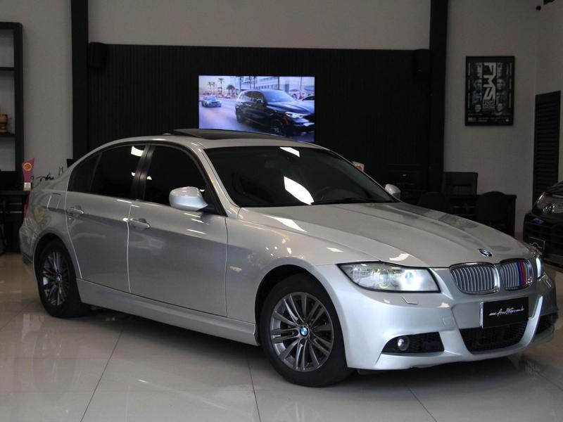 BMW 320i 2010 à venda