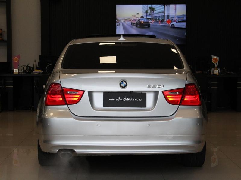 BMW 320i Pg 51 - foto 5