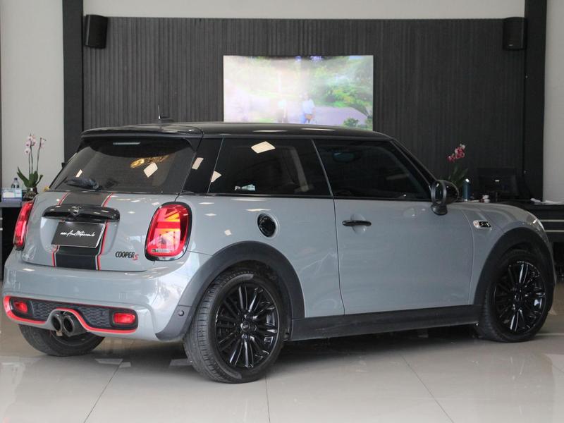 MINI Cooper S 2.0 Turbo 16V 3P Aut. - foto 4