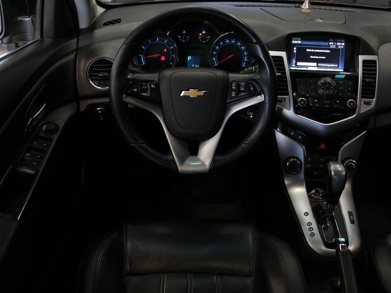 Chevrolet Cruze LT 1.8 16V Flexpower 4P Aut. - foto 8