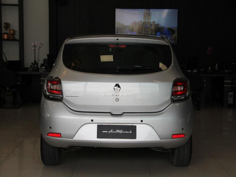Renault Sandero Expr 1.0 - foto 5