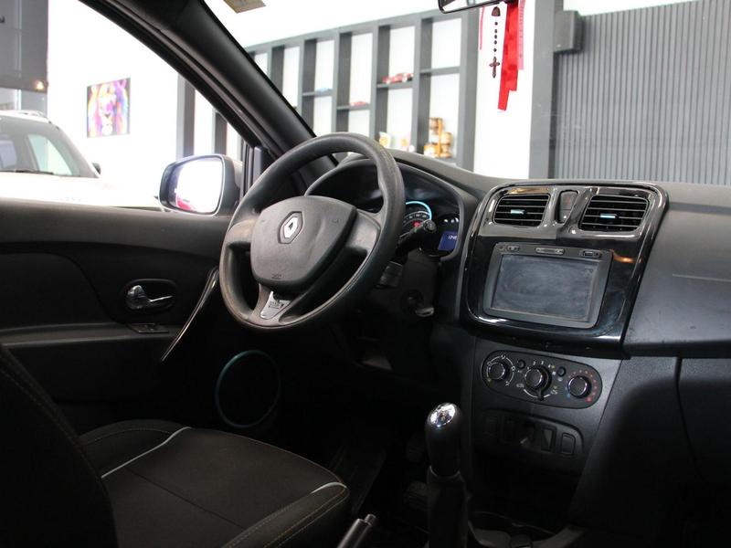 Renault Sandero Expr 1.0 - foto 9