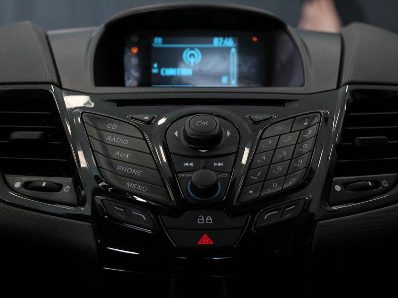 Ford Fiesta Ha 16l Ti A - foto 10