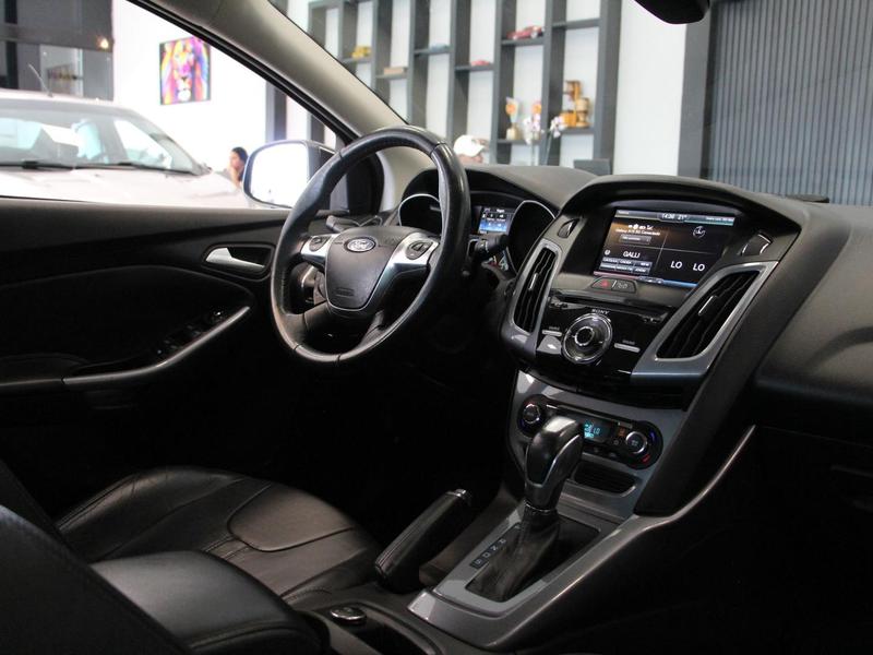 Ford Focus Ti At 2.0 S - foto 9