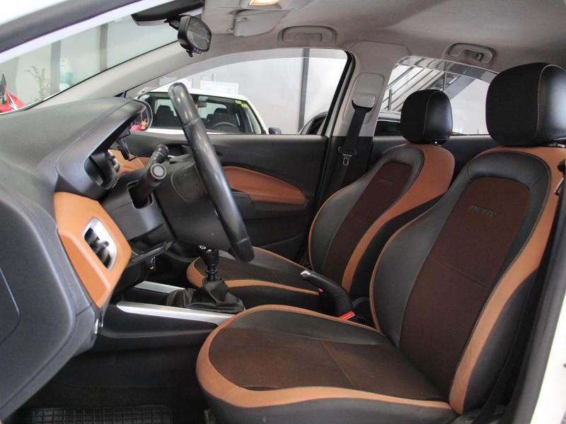 Chevrolet Onix 14mt Act - foto 12