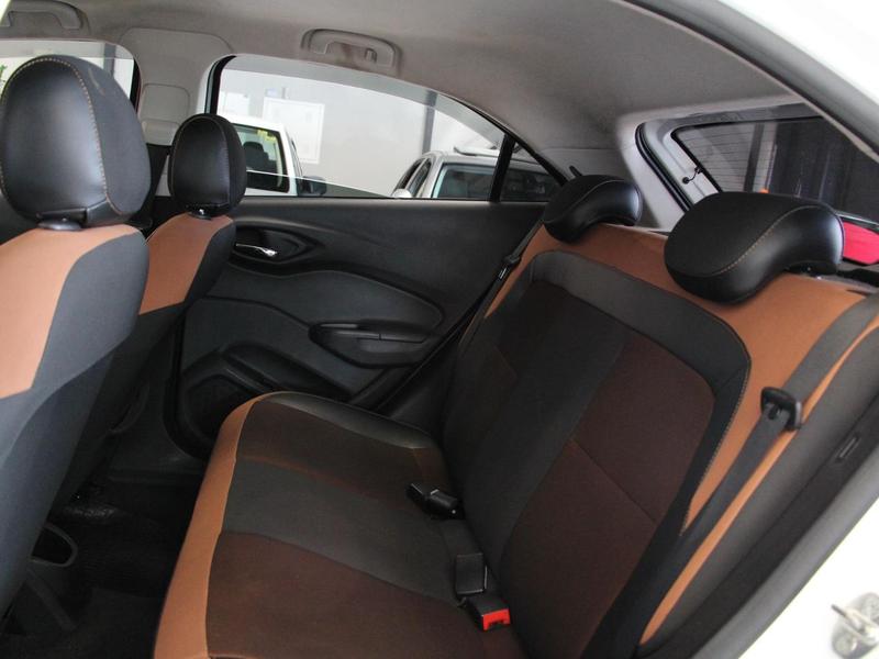 Chevrolet Onix 14mt Act - foto 14
