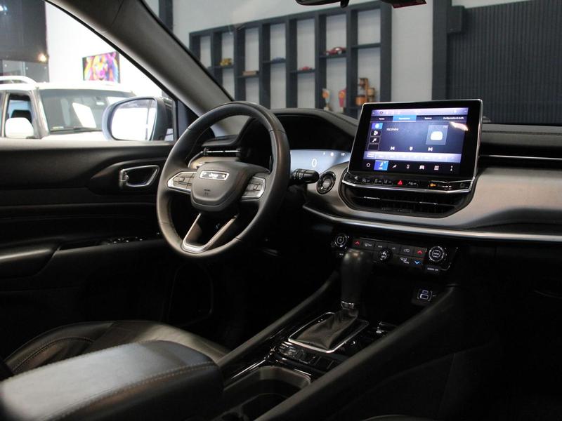Jeep Compass Long T - foto 9