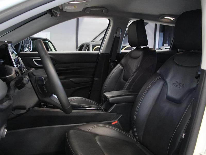 Jeep Compass Long T - foto 14