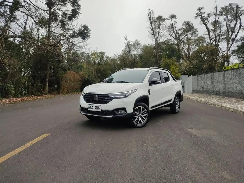 FIAT STRADA VOLCANO 1.3 FLEX 8V CD