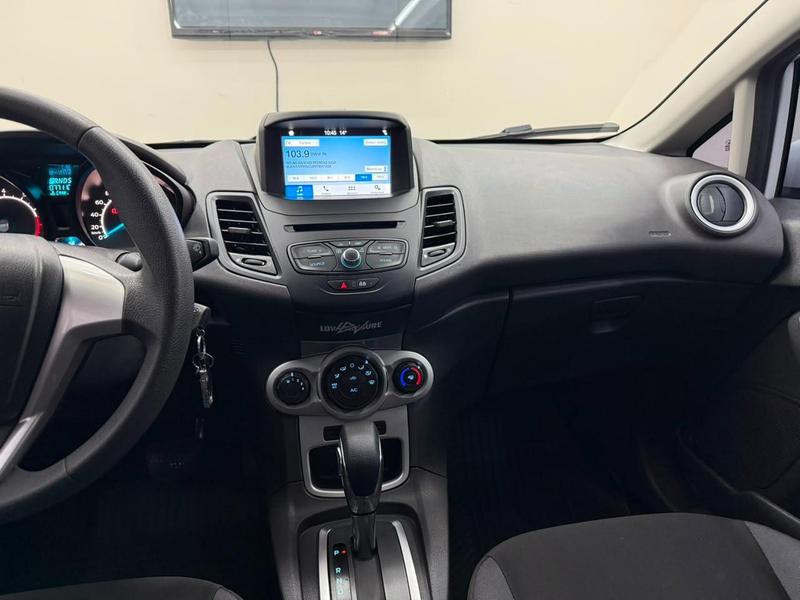 Ford Fiesta 1.6 Se Hatch 16V Flex 4P Automático - foto 12