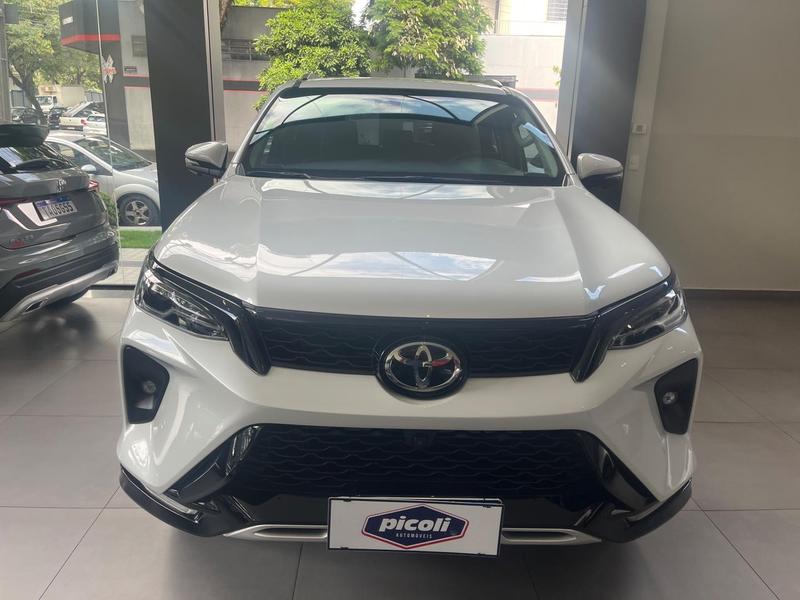 Toyota SW4 2024 à venda
